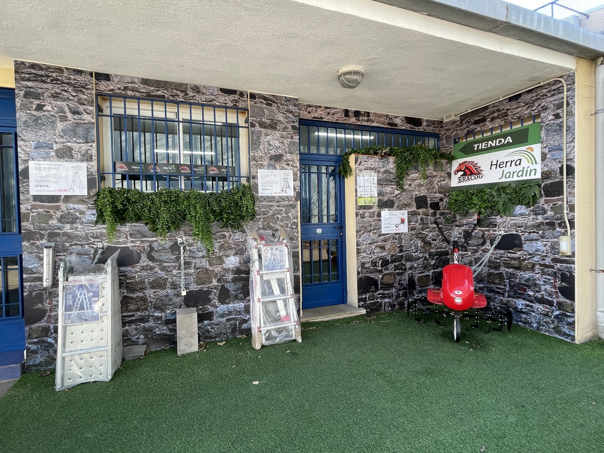 taller de reparación de maquinaria de jardineria